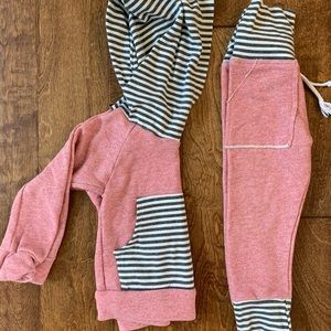 Girls sweatsuit set